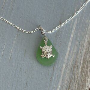NEW So Pretty Sea Turtle & Green Sea Glass Pendant Necklace 16" w/a 3" Ext Chain